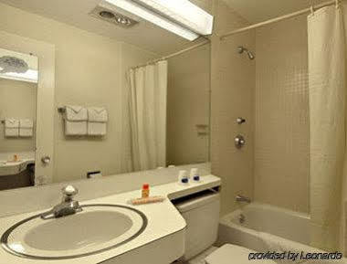 Howard Johnson By Wyndham Vero Beach / Downtown Buitenkant foto